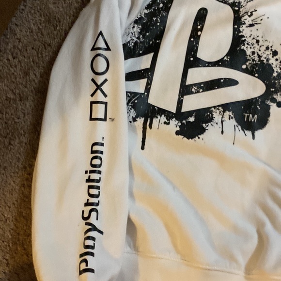 White and black PlayStation hoodie - Picture 2 of 4
